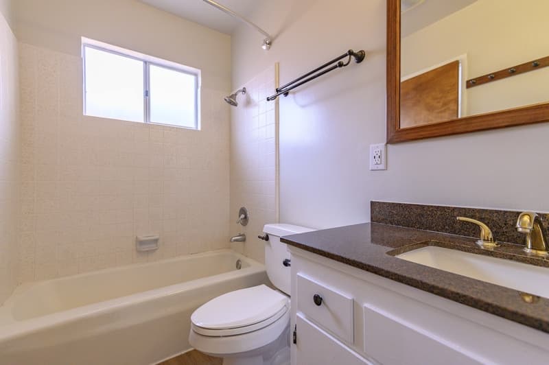Coronado House: 358 I Ave