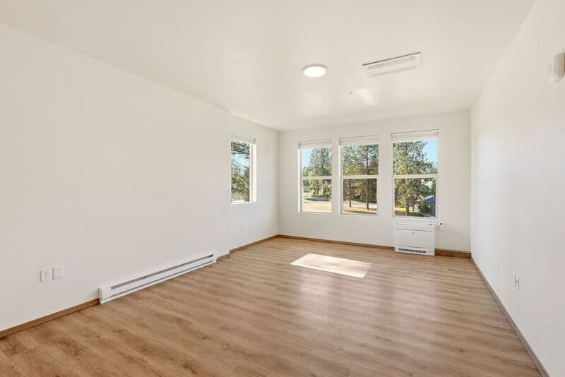 Spokane House: 1123 E Hastings