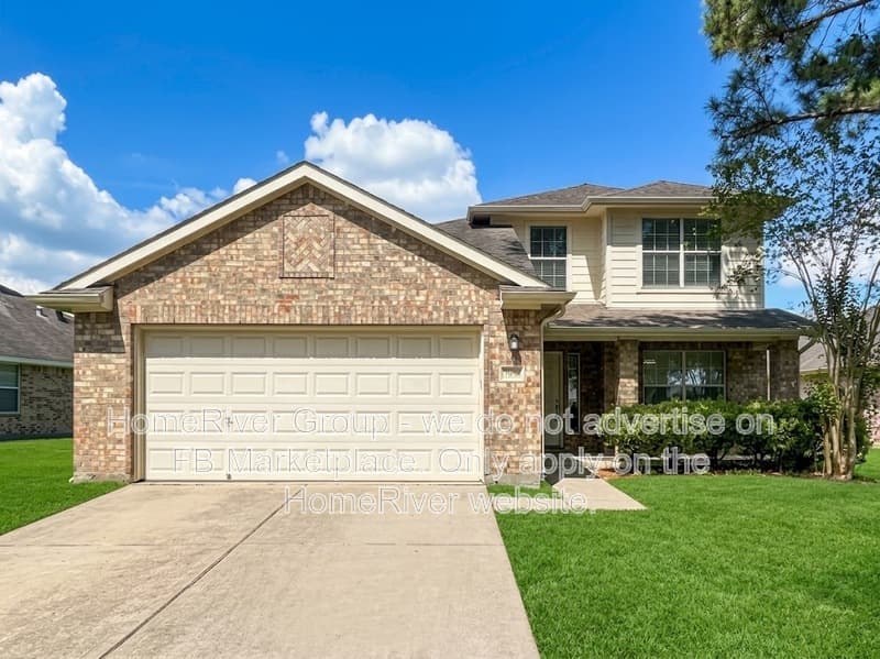 Rosharon House: 13505 Barton Meadow Ln