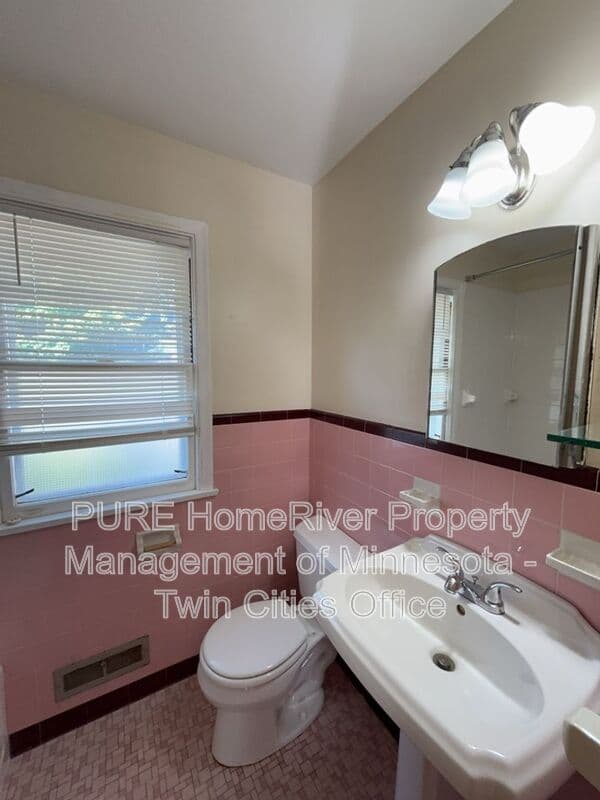 Minneapolis House: 5812 Emerson Ave S