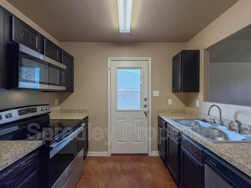 Belton Townhome: 1549 Brady Way