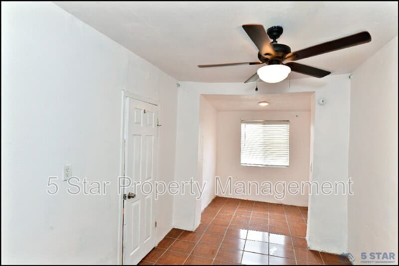 El Paso Condo: 1910A Olive Ave !!