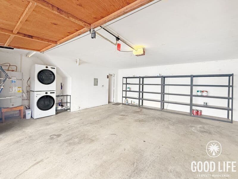 La Jolla Condo: 8310 Via Sonoma