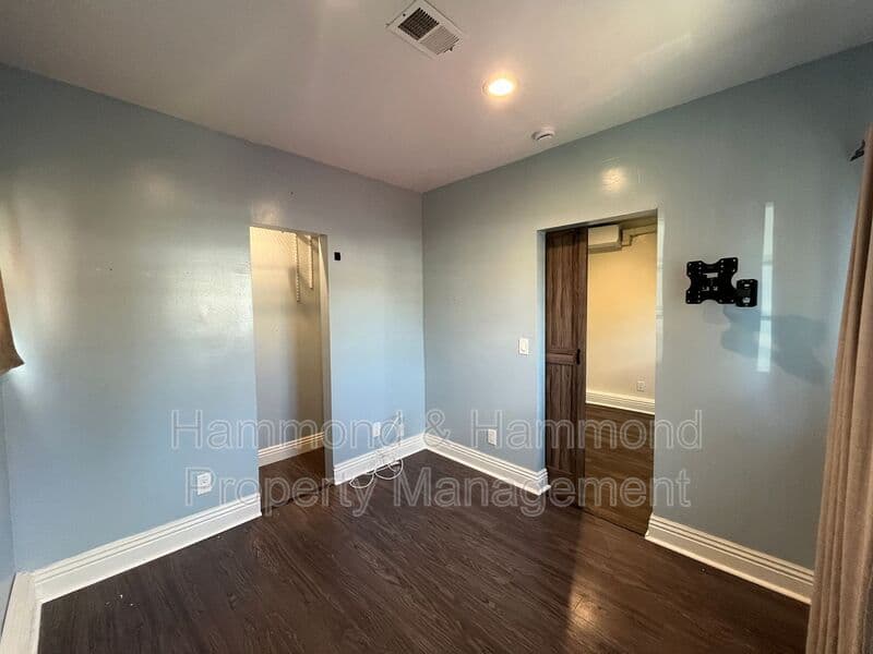 Van Nuys House: 15360 Leadwell St.