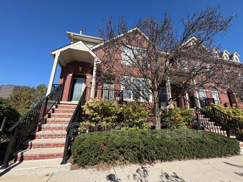 Southfield Condo: 25504 St. James