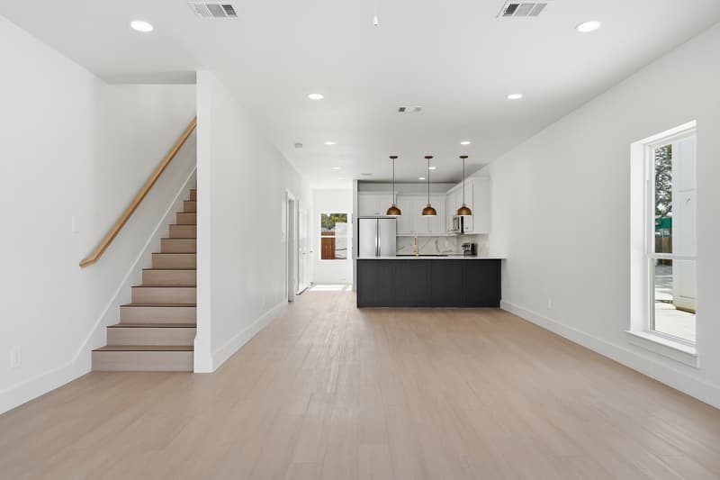 Fort Worth House: 2335 Benbrook Boulevard