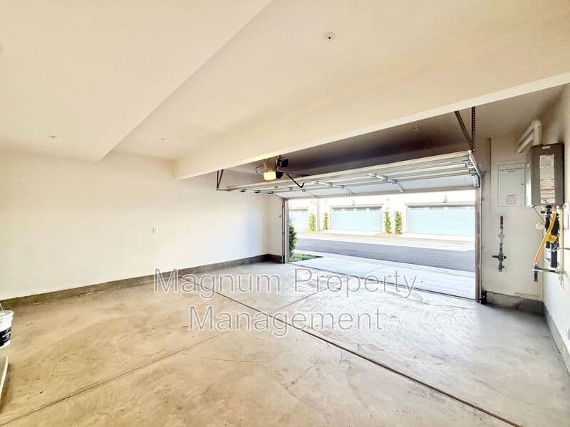 Murrieta House: 41974 Emelia St.