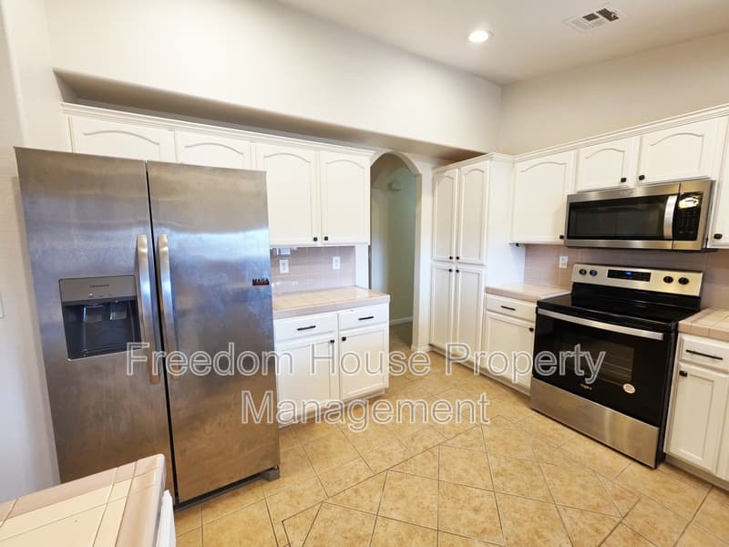 Pahrump House: 410 East Bellville Road