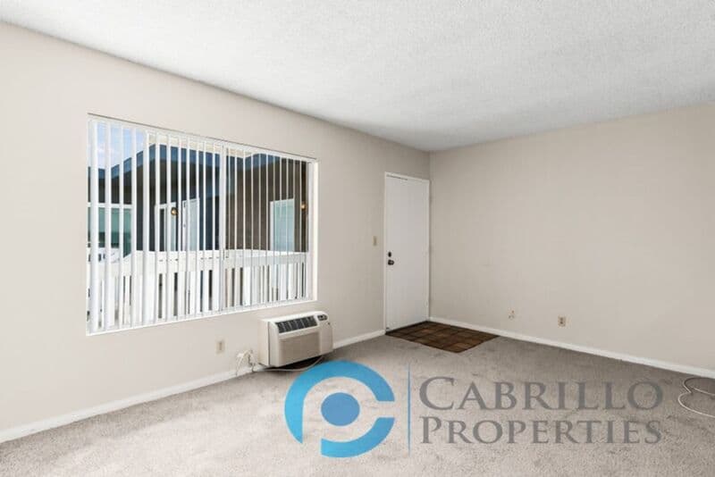 San Diego Condo: 4825 70th St.