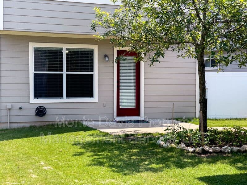 Cedar Park House: 601 Cherry Creek Drive