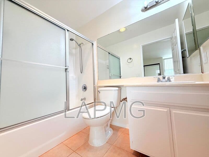 Studio City House: 4202 Tujunga Ave