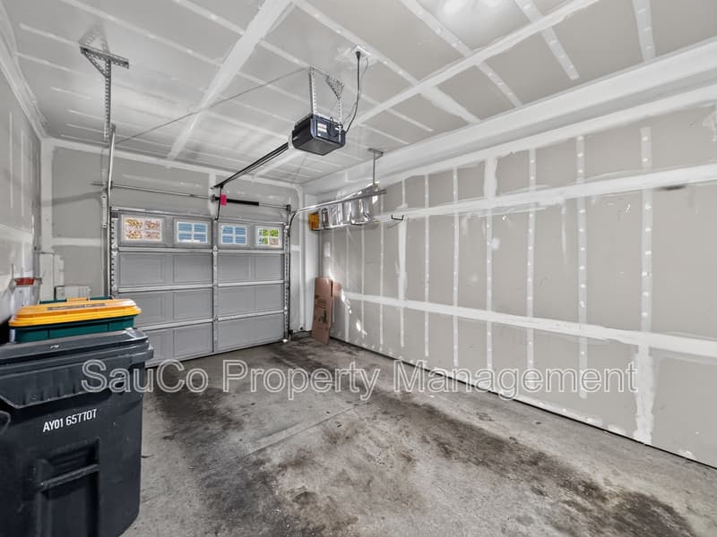 Beaverton House: 2200 Northeast Redelfs Way