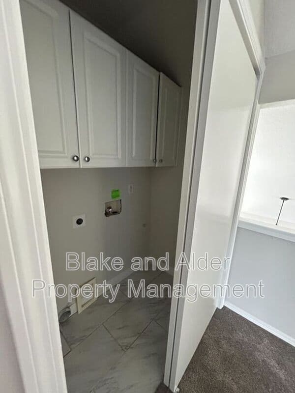 Portland House: 5609 SE 117TH Ave