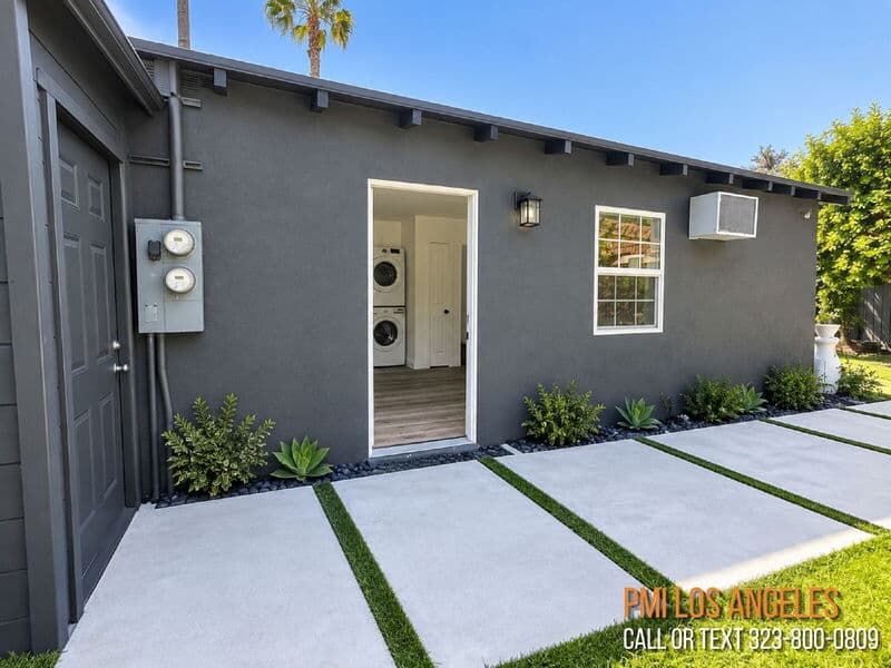 North Hollywood House: 5710 Lemp Avenue