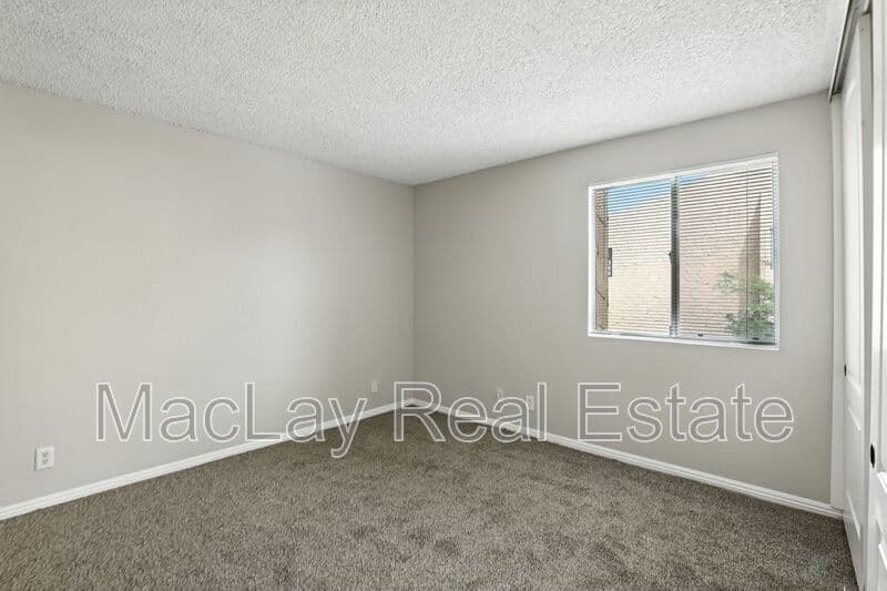 Scottsdale House: 8055 E. Thomas Rd.