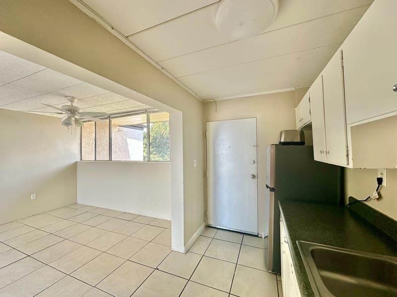 Fort Walton Beach Condo: 300 Miracle Strip Pkwy, 1H