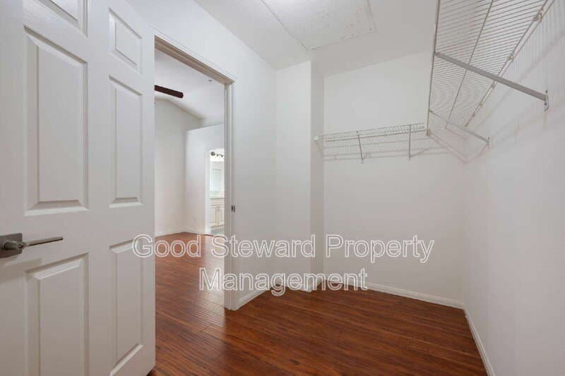 Placentia House: 1760 Taylor Ln