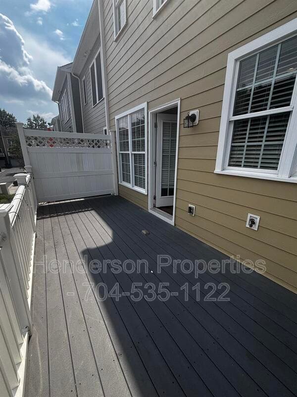 Fort Mill House: 920 Lyndley Dr