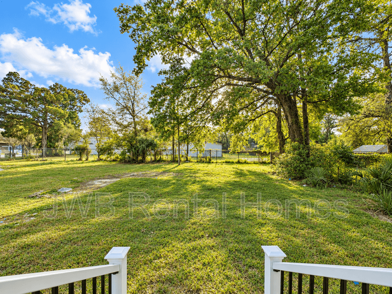 Jacksonville Condo: 1739 Market St
