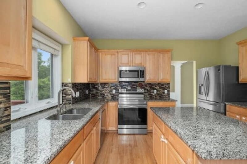 Grand Rapids House: 2478 Black Horse Drive Northeast