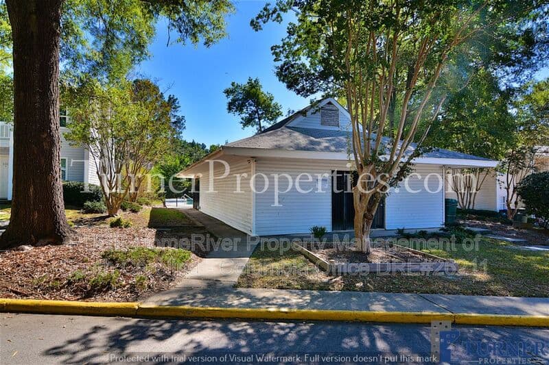 Columbia House: 308 Percival Rd