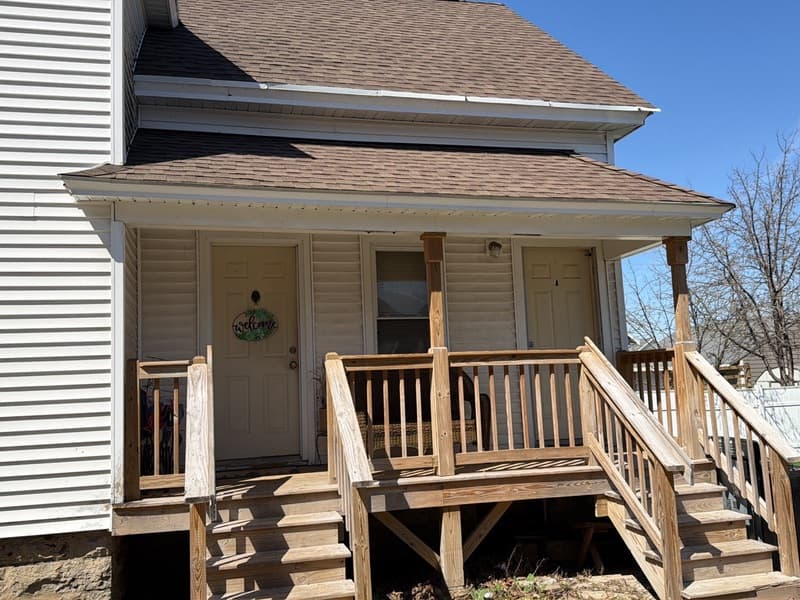 Oshkosh Condo: 442 West 11th Avenue - Lower