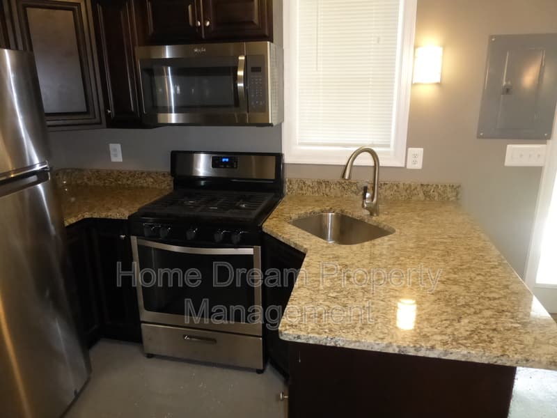 Fredericksburg House: 11603 Silverleaf Ln