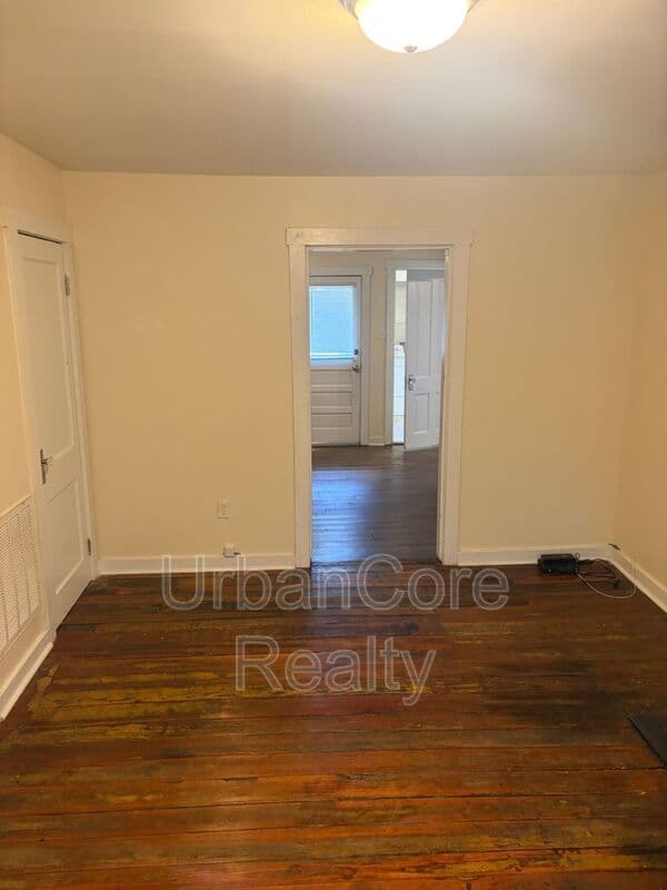 Richmond Condo: 627 N 27th St