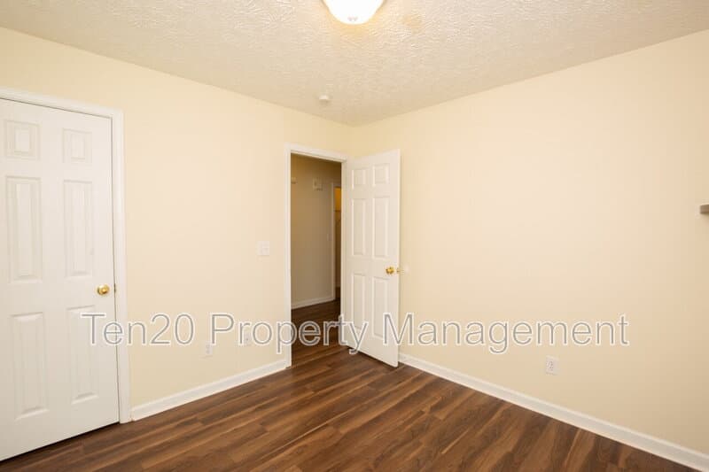 Columbus House: 9021 Sonoma Point Dr