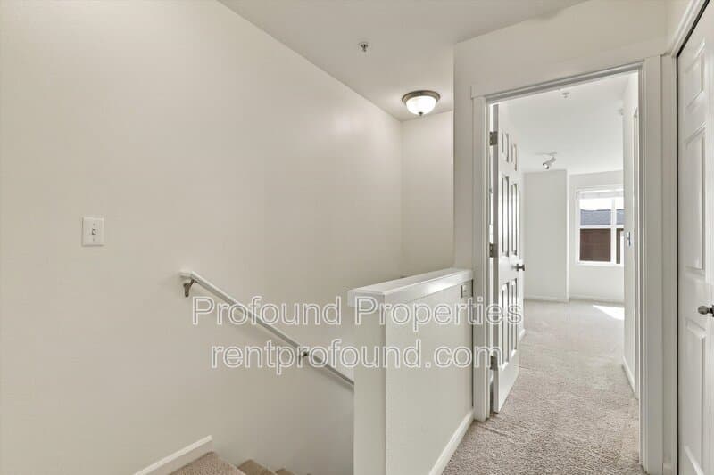 Beaverton Condo: 8630 SW 147th Terrace - 103