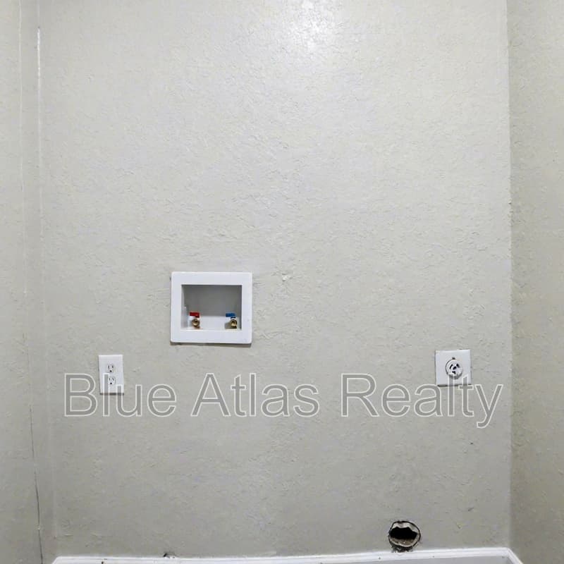 Fort Worth House: 5519 Wellesley Avenue - 1