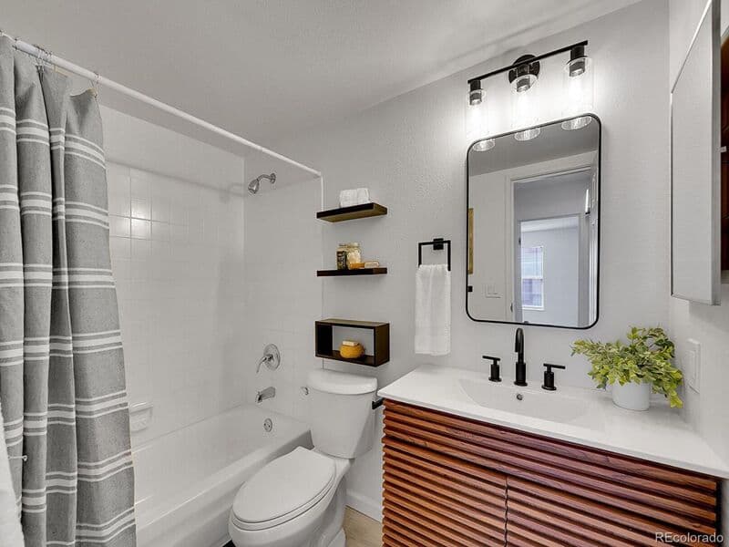 Aurora Condo: 11985 E Harvard Ave