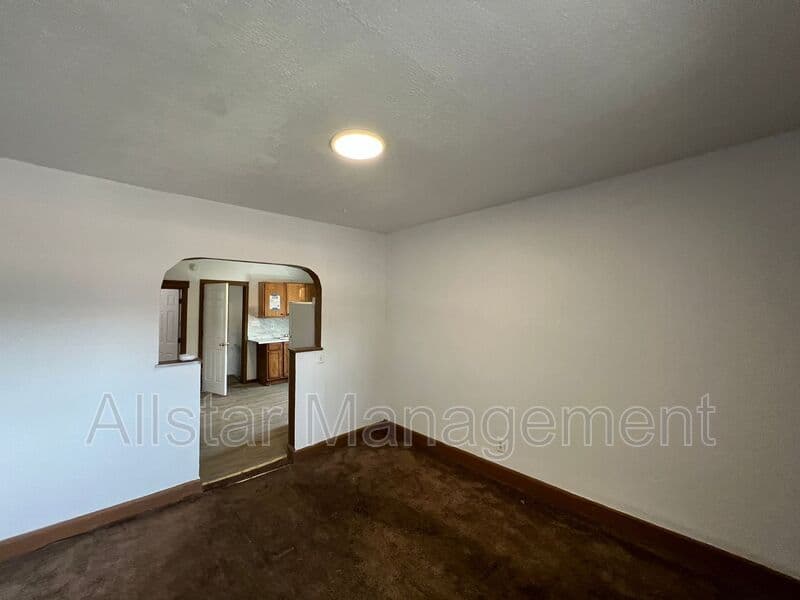 Cleveland Condo: 3611 E 116th Street