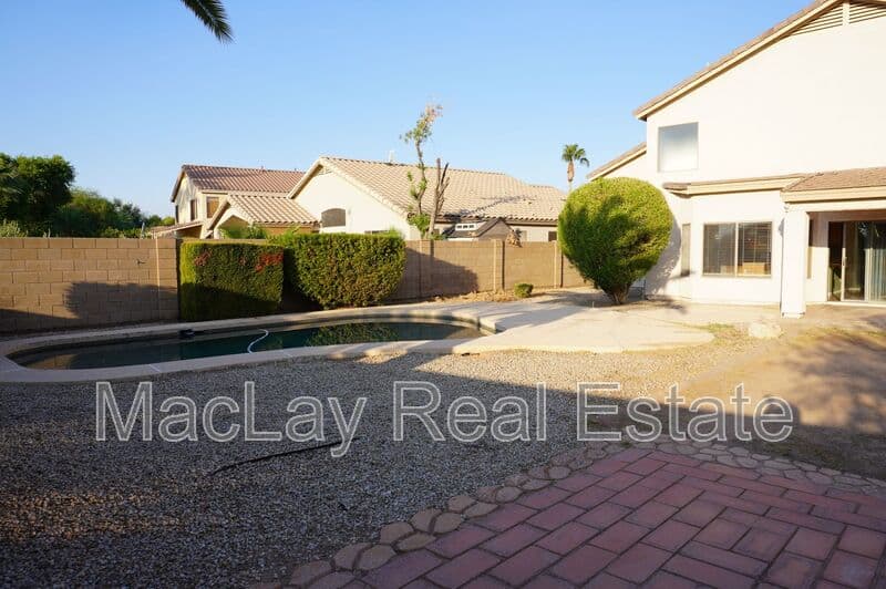 Chandler House: 2600 S Holguin Way