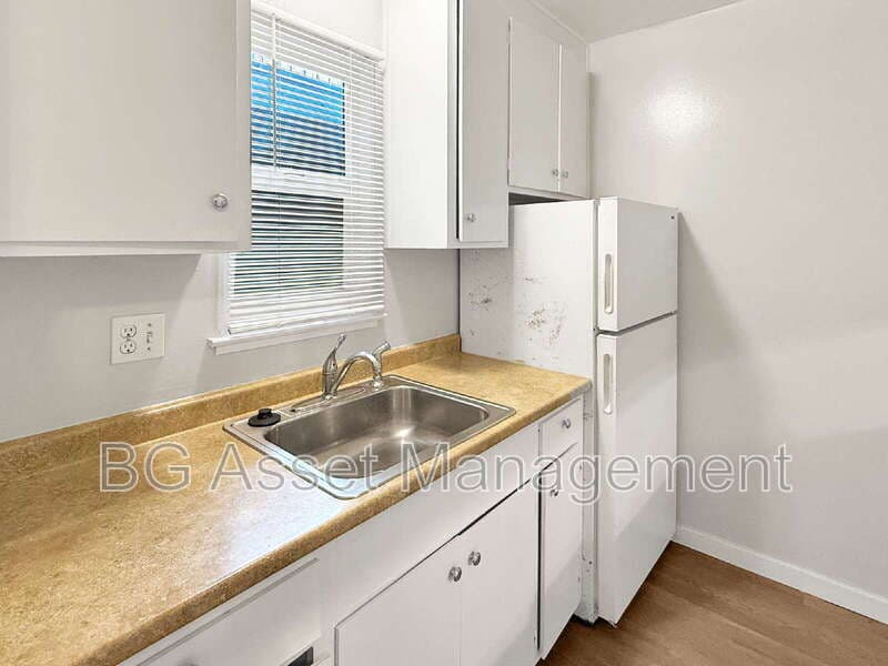Hayward Condo: 944 Fletcher Lane