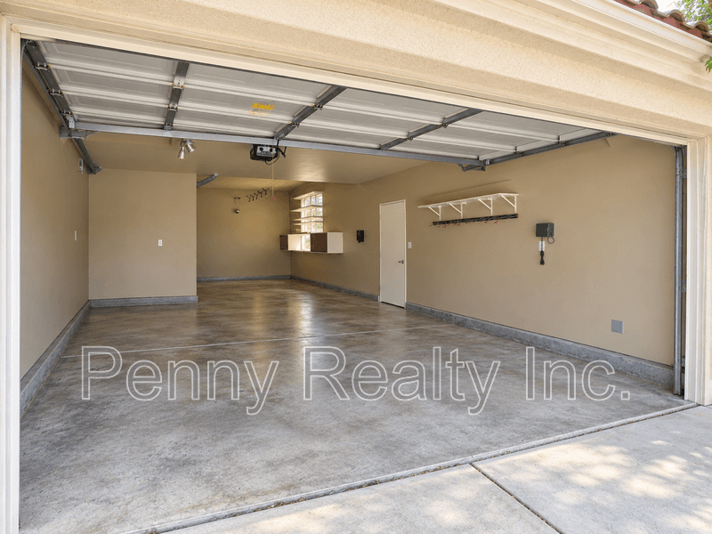 San Diego House: 4907 Wheelhouse Dr.