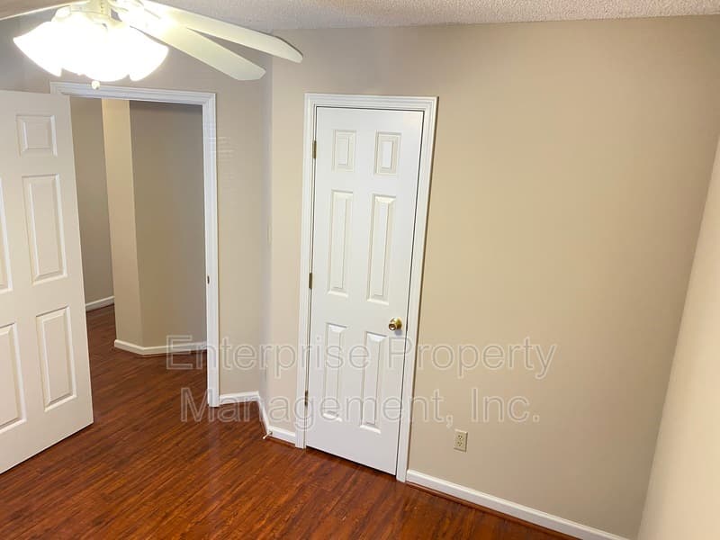 Memphis House: 3794 Walden Meadow Drive