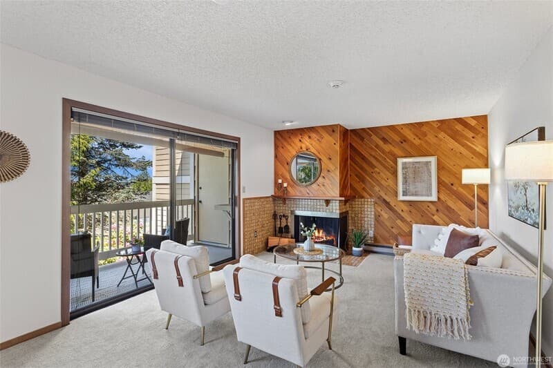 Bellevue Townhome: 12840 SE 40th Ct