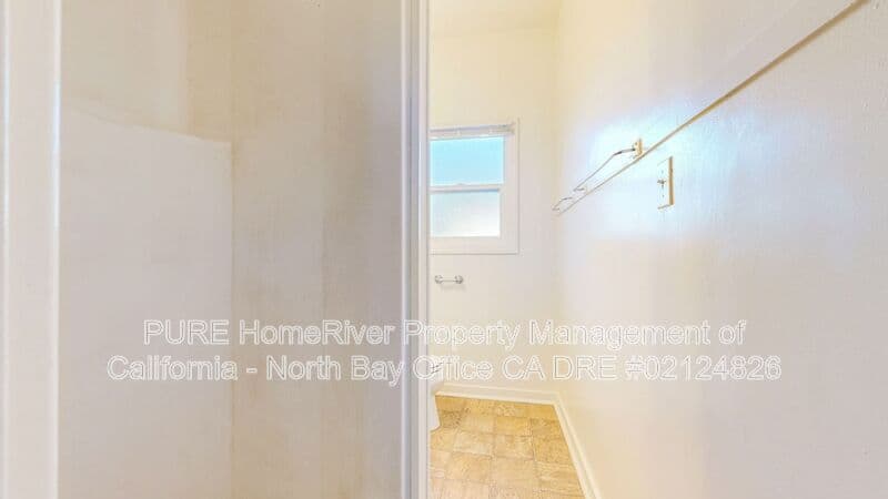 Santa Rosa House: 1430 Sonoma Avenue