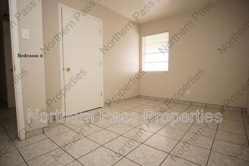 El Paso Condo: 4700 Maxwell Ave
