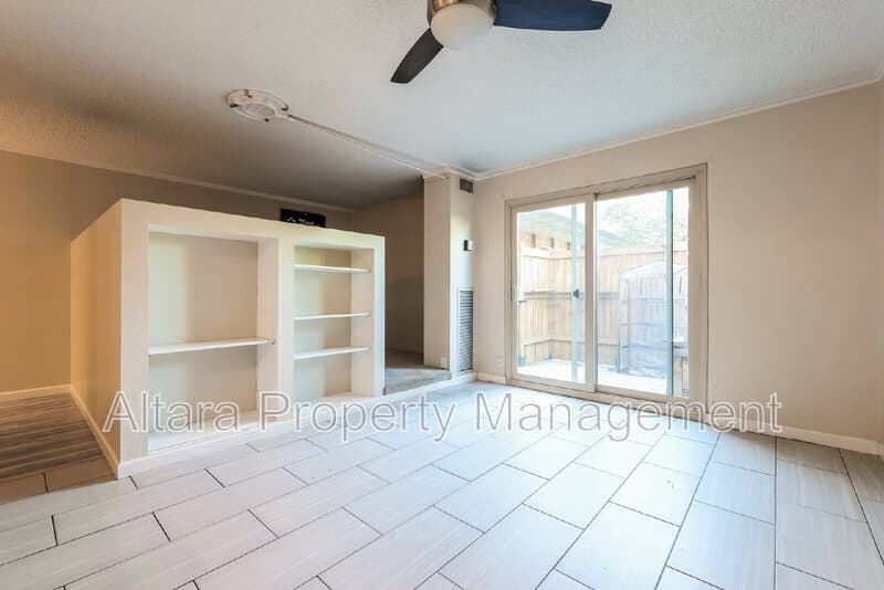 Denver Condo: 2880 S Locust St