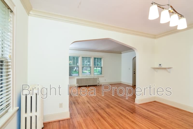 Saint Paul Condo: 969 Saint Clair Avenue - 1
