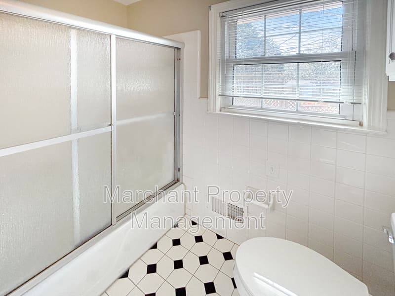 Greenville House: 4 Yarmouth Court
