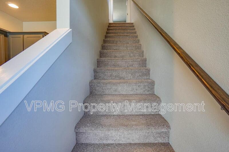 Battle Ground Townhome: 2932 Northwest 16th Street