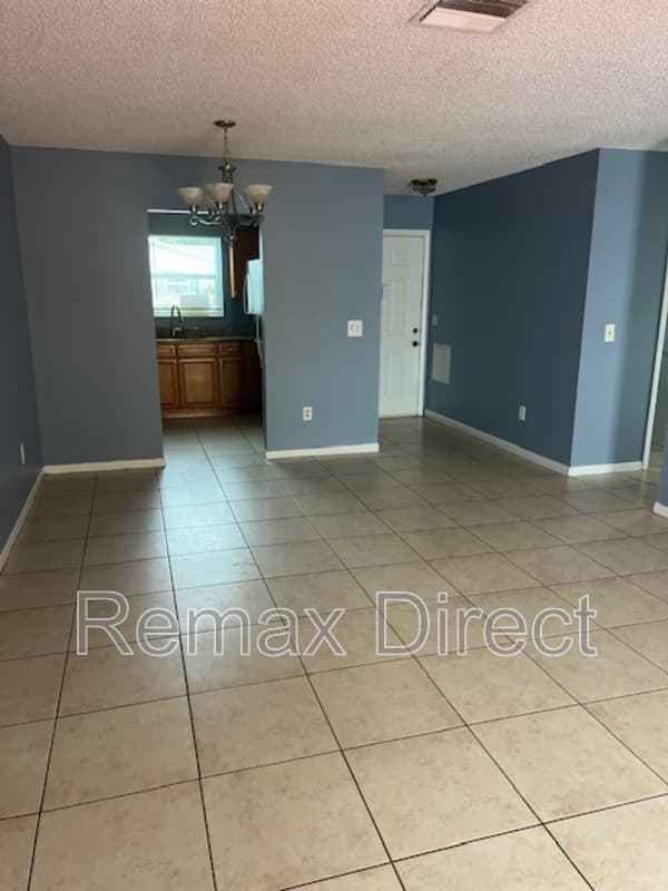 west palm beach Condo: 2675 lakehaven road w