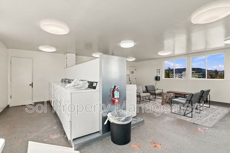 Santa Cruz Condo: 180 Dakota Avenue