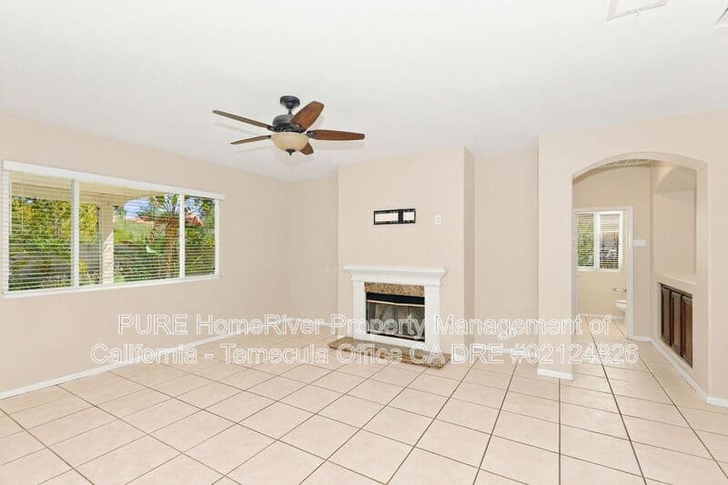 Temecula House: 41716 Monterey Pl
