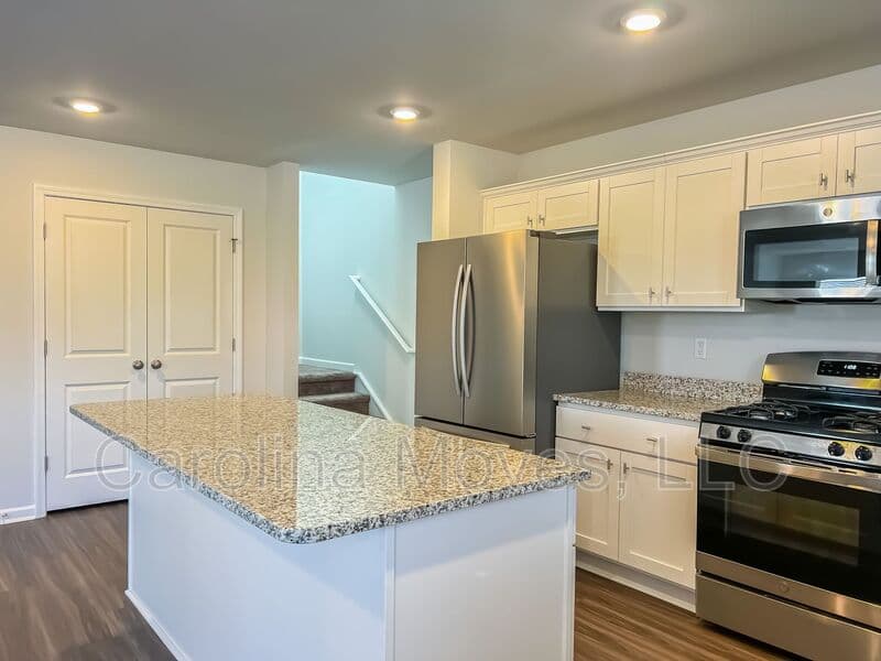 Inman House: 345 Carramore Drive