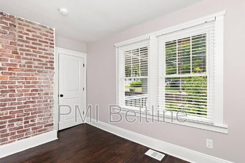 Atlanta House: 1164 Sells Avenue Southwest