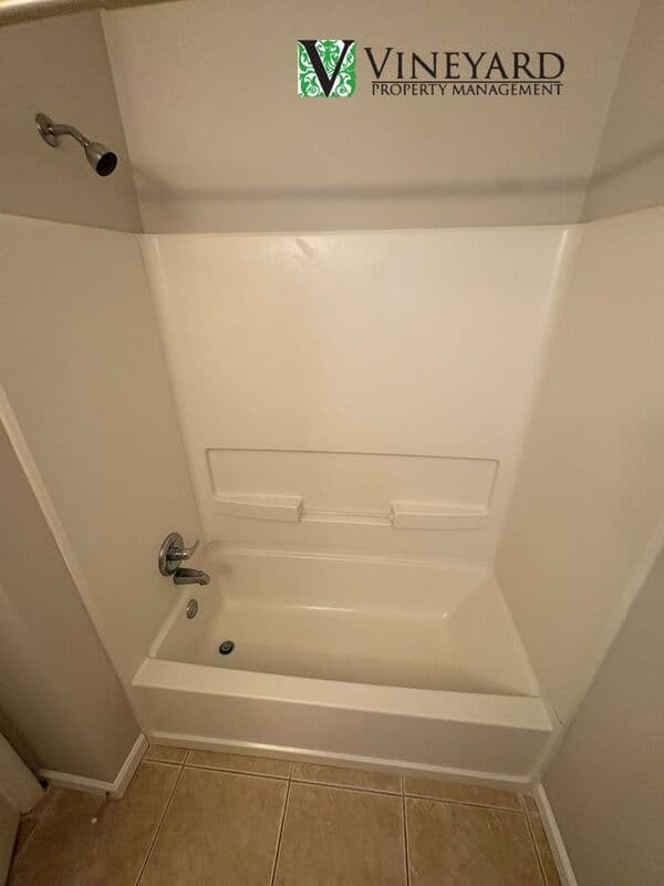 Kennesaw Townhome: 6085 Sand Wedge Circle NW